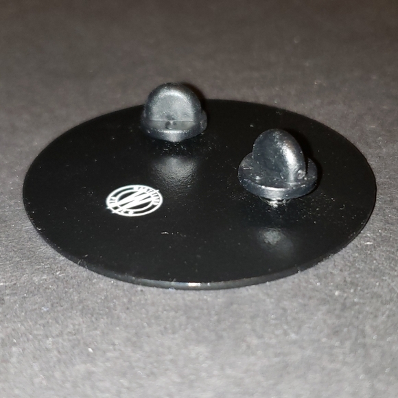 Midsommar May Queen Crown Dani Enamel Pin - Picture 3 of 7